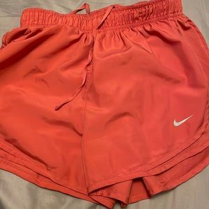 Women’s Medium nike running shorts